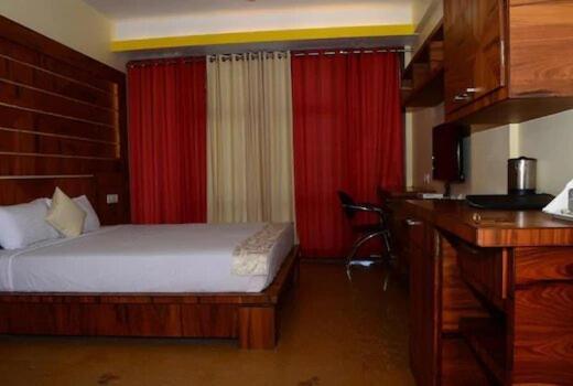 Mak Hotel Бангалор Екстериор снимка