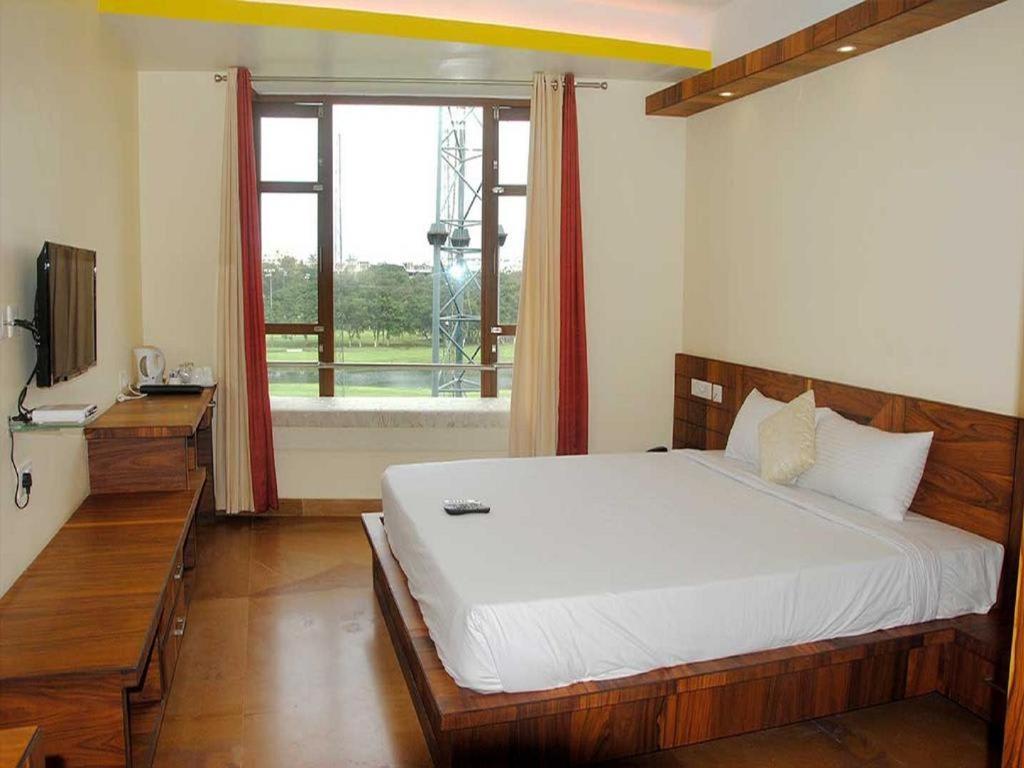Mak Hotel Бангалор Екстериор снимка